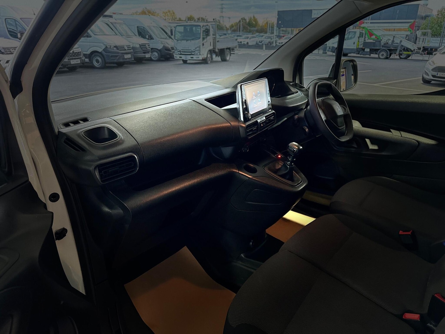 Used Peugeot Partner 2022 for sale - 76360939: Photo 64