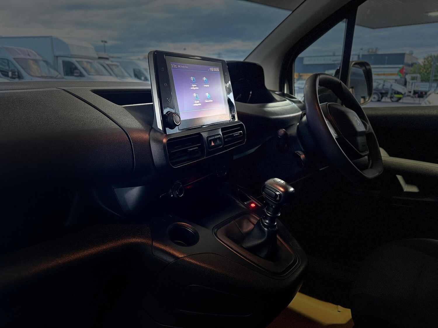 Used Peugeot Partner 2022 for sale - 76360939: Photo 65