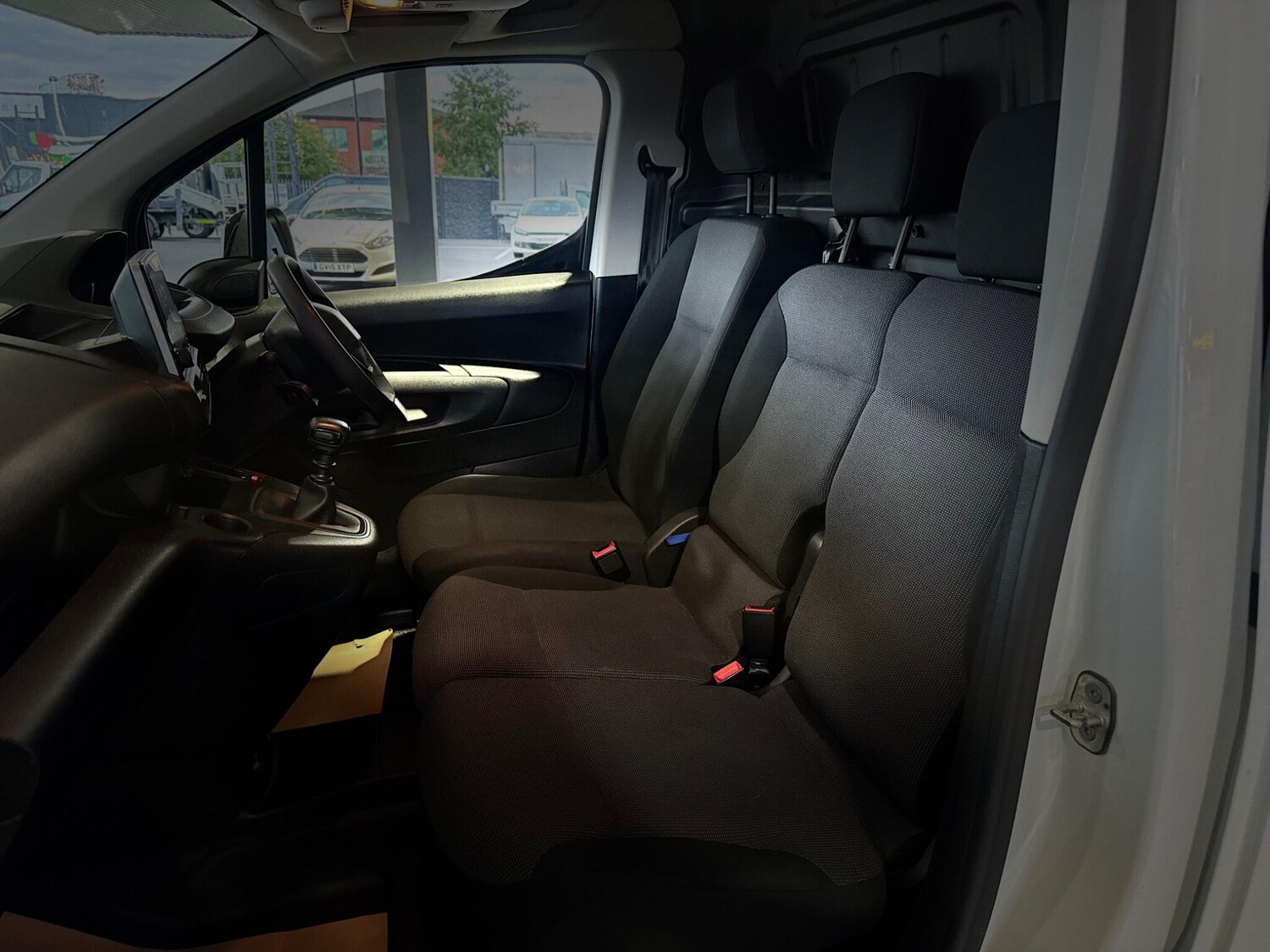 Used Peugeot Partner 2022 for sale - 76360939: Photo 66