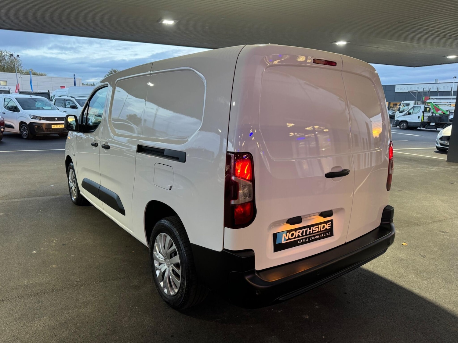 Used Peugeot Partner 2022 for sale - 76360939: Photo 9