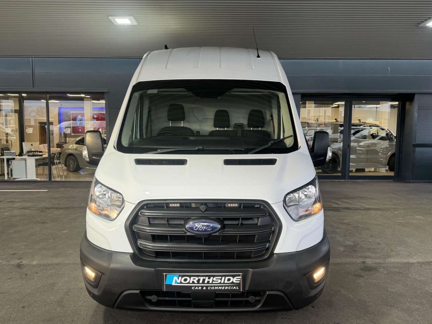 Used Ford Transit 2020 for sale - 76913907: Photo 2