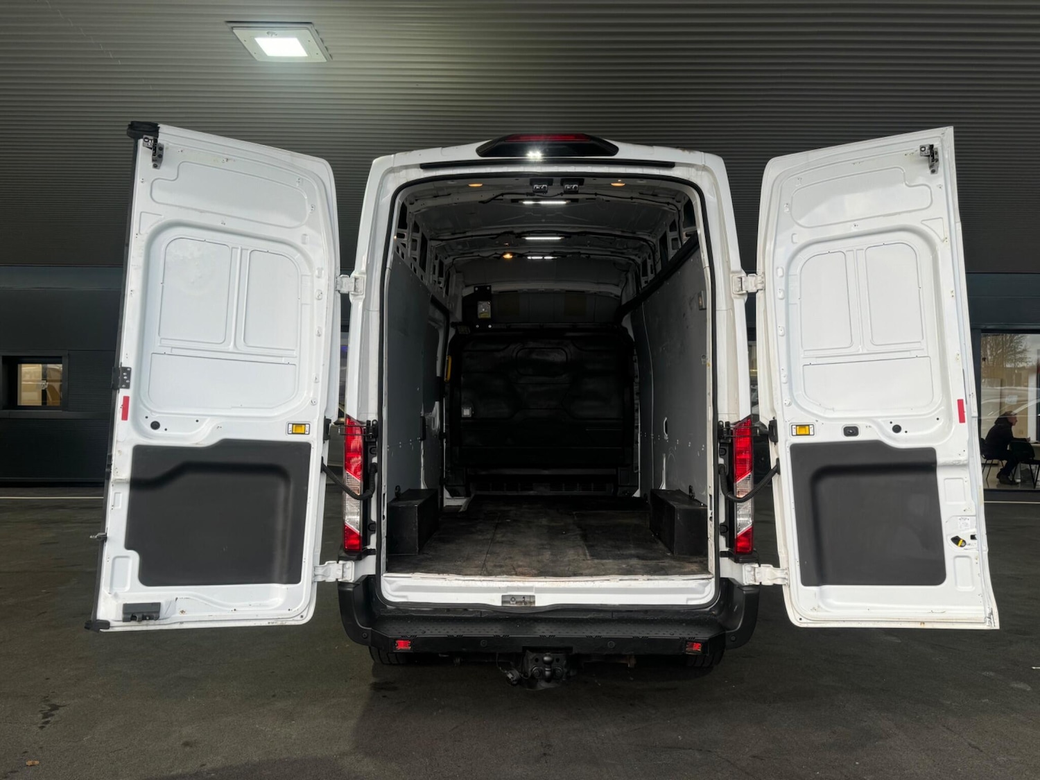 Used Ford Transit 2020 for sale - 76913907: Photo 23