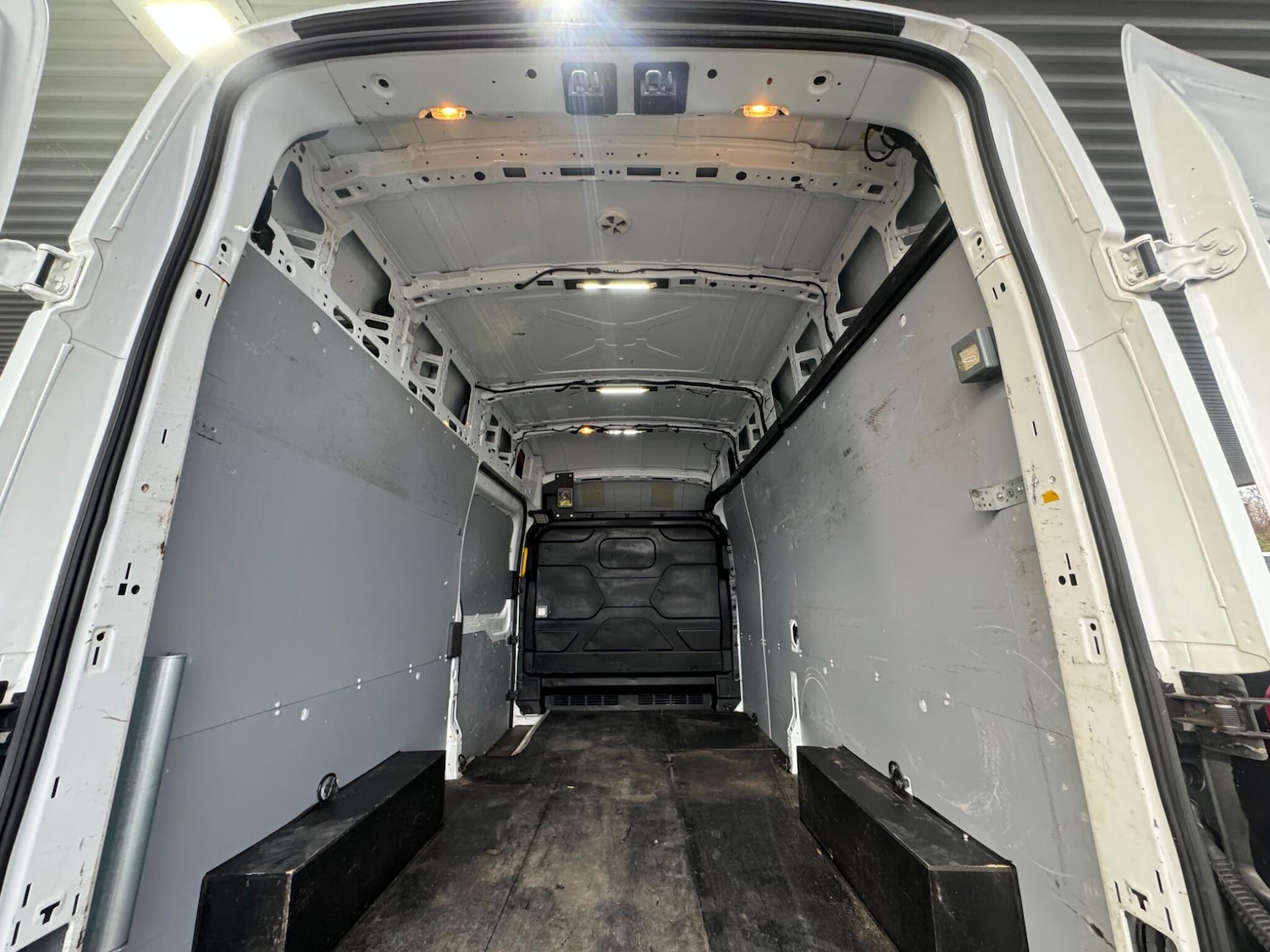 Used Ford Transit 2020 for sale - 76913907: Photo 24