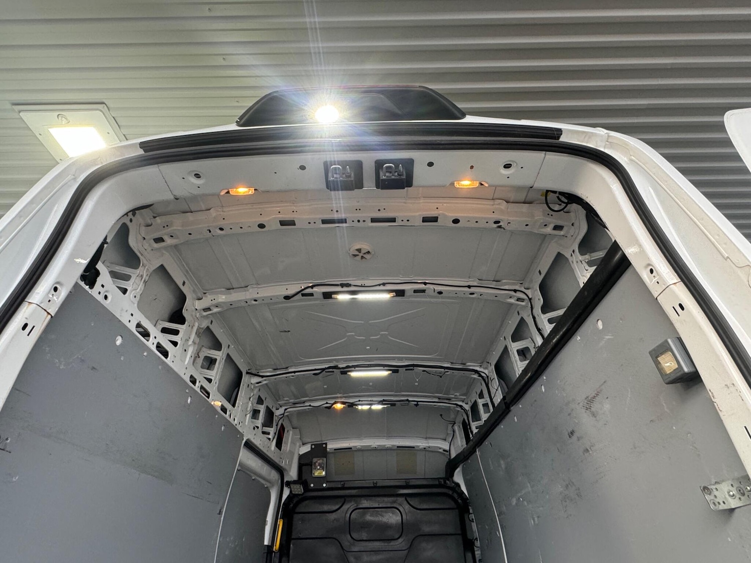 Used Ford Transit 2020 for sale - 76913907: Photo 26