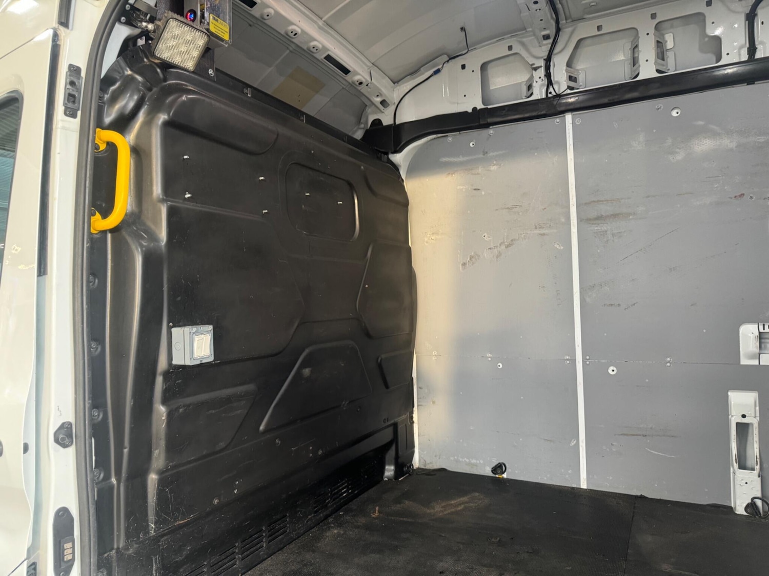 Used Ford Transit 2020 for sale - 76913907: Photo 27