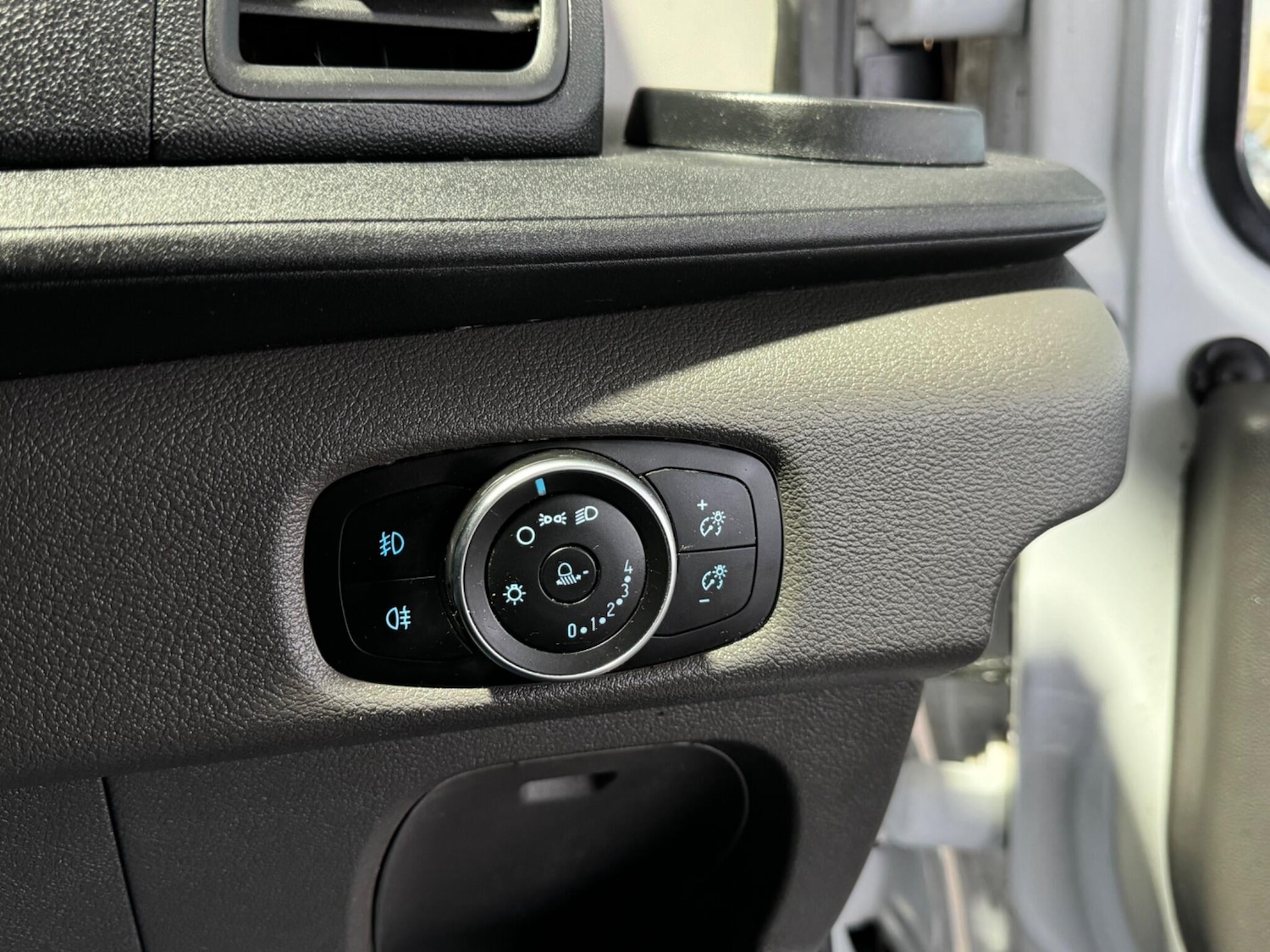 Used Ford Transit 2020 for sale - 76913907: Photo 48