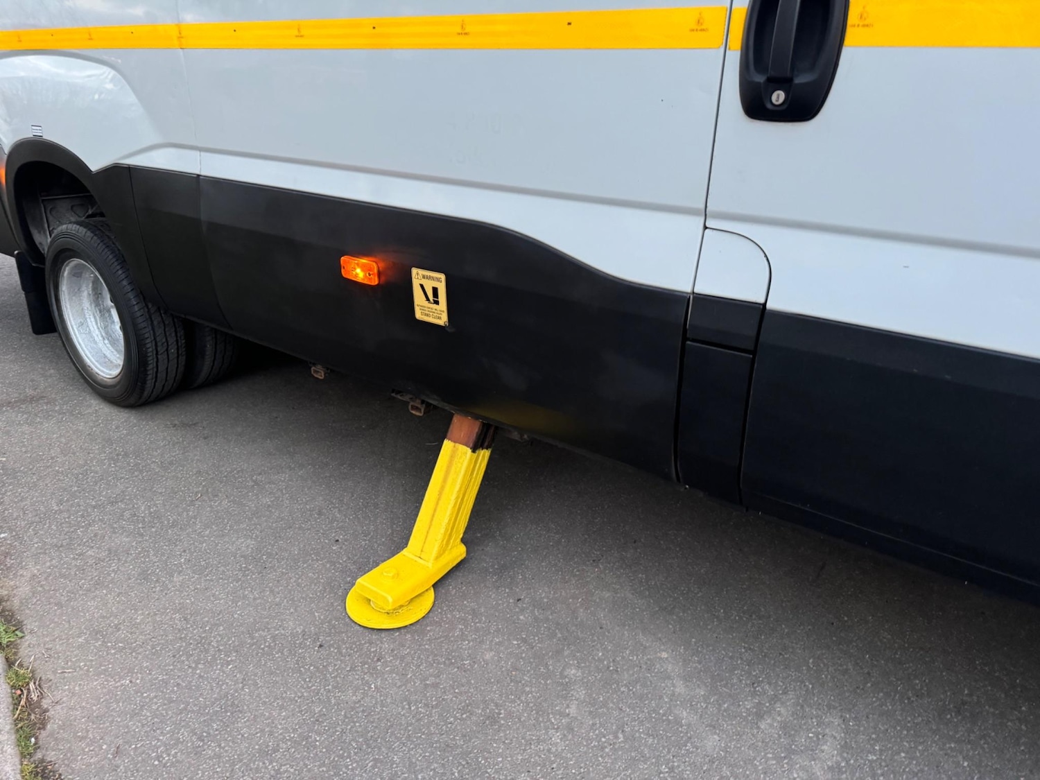 Vehicle 21