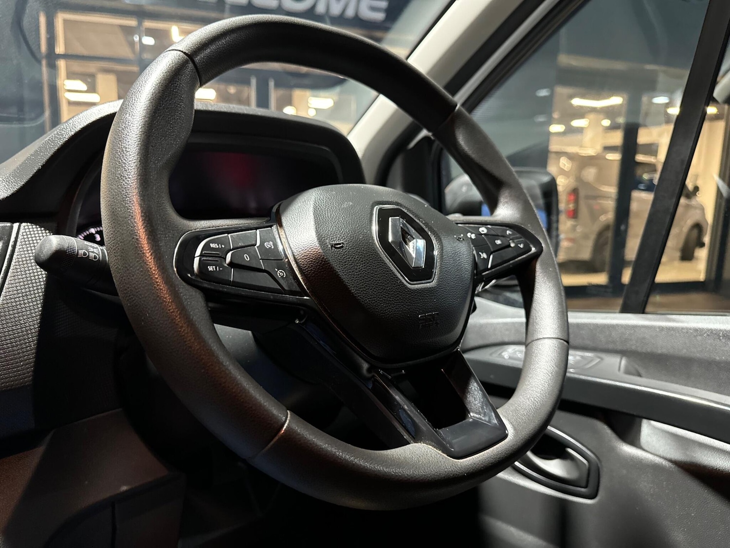 Used Renault Trafic 2022 for sale - 76913560: Photo 36