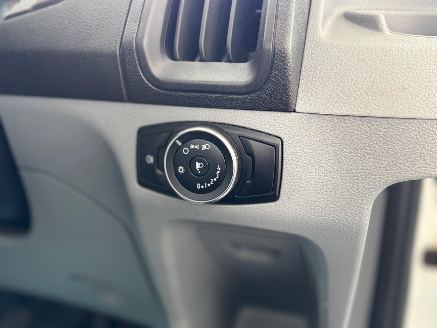 Used Ford Transit 2018 for sale - 78170664: Photo 29