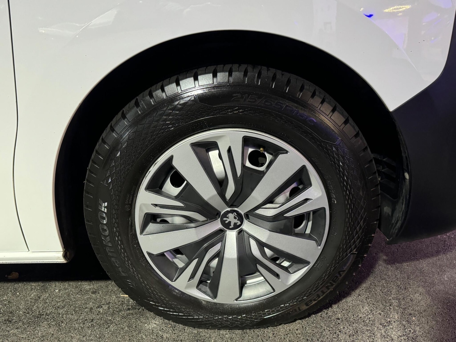 Used Peugeot Expert 2022 for sale - 77143848: Photo 30