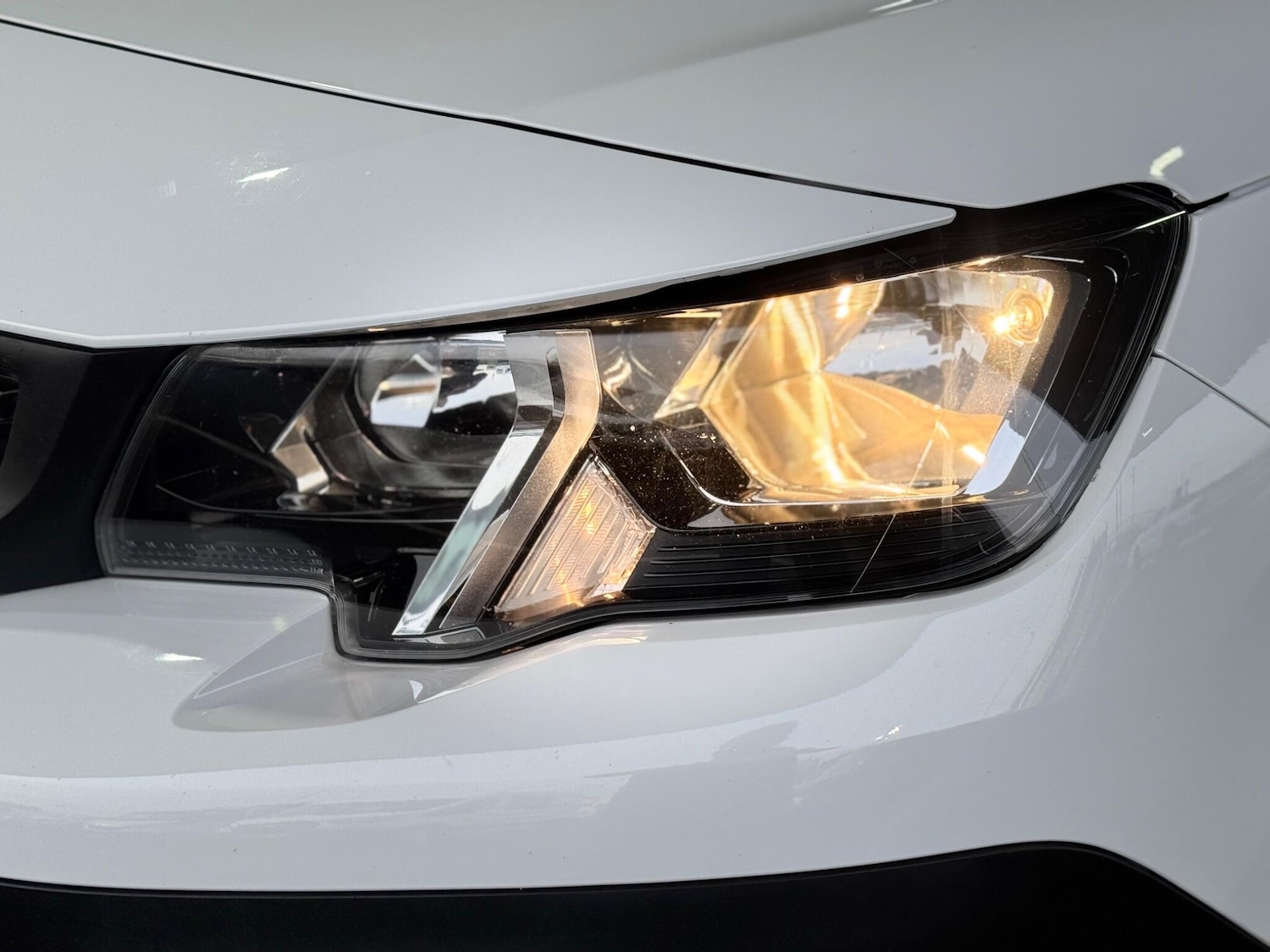 Used Peugeot Partner 2023 for sale - 77969701: Photo 16