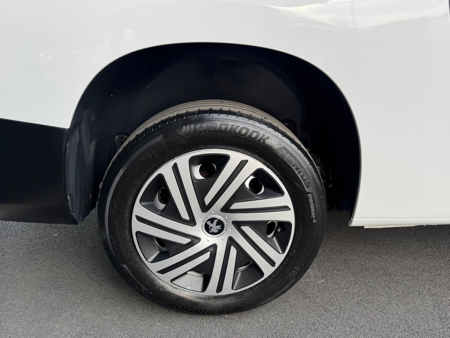 Used Peugeot Partner 2023 for sale - 77969701: Photo 33