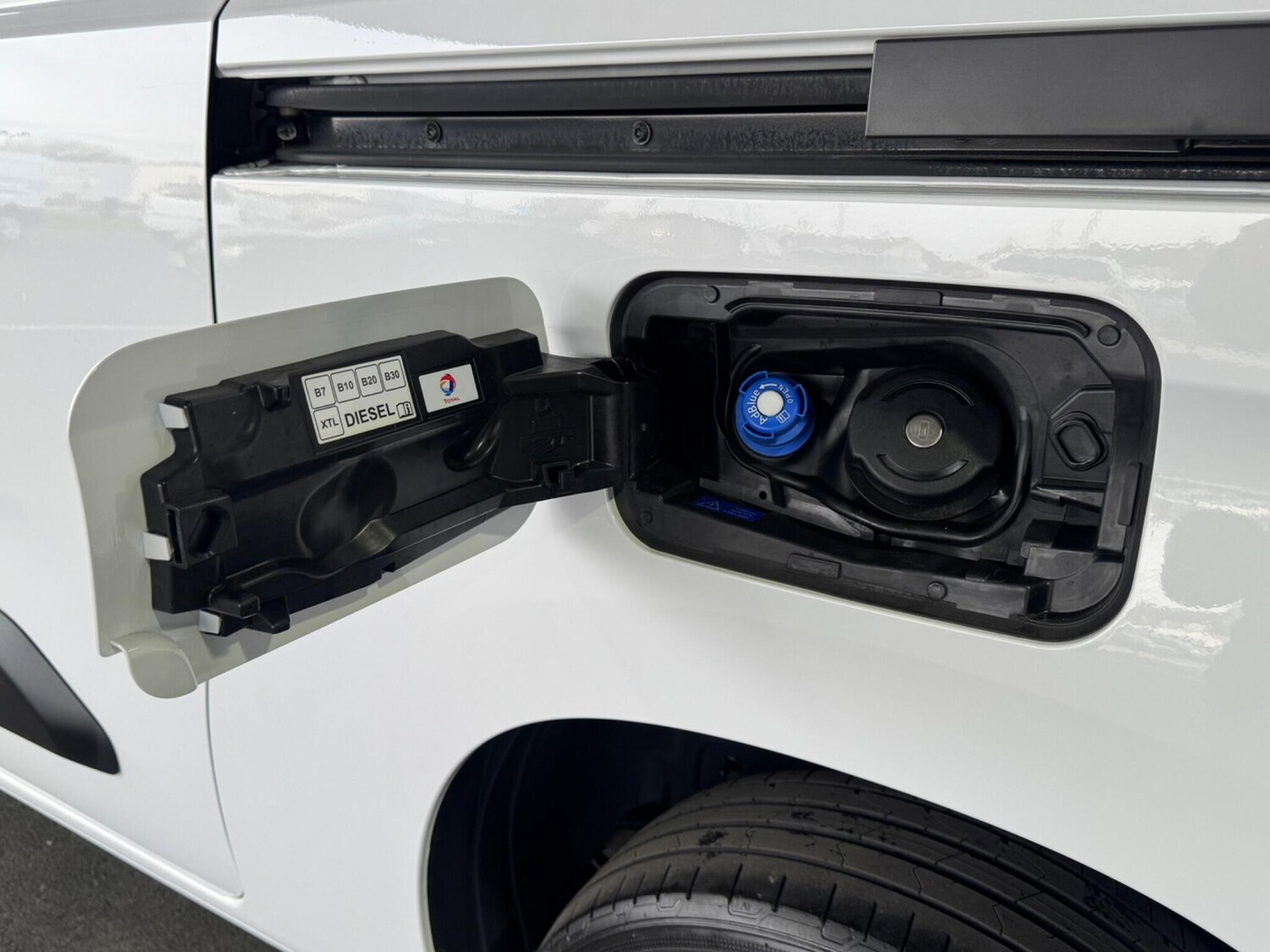 Used Peugeot Partner 2023 for sale - 77969701: Photo 34