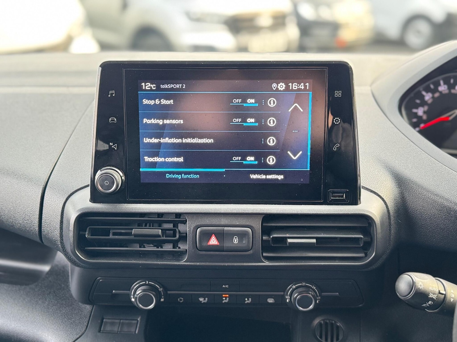 Used Peugeot Partner 2023 for sale - 77969701: Photo 43