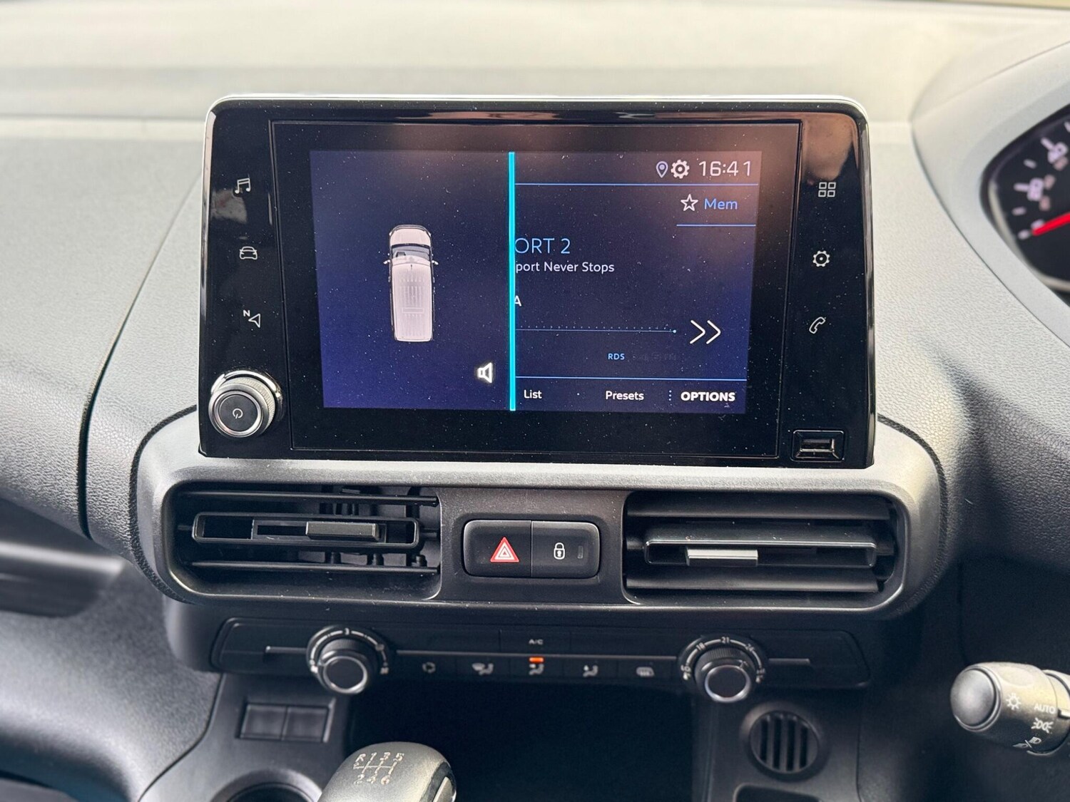 Used Peugeot Partner 2023 for sale - 77969701: Photo 45