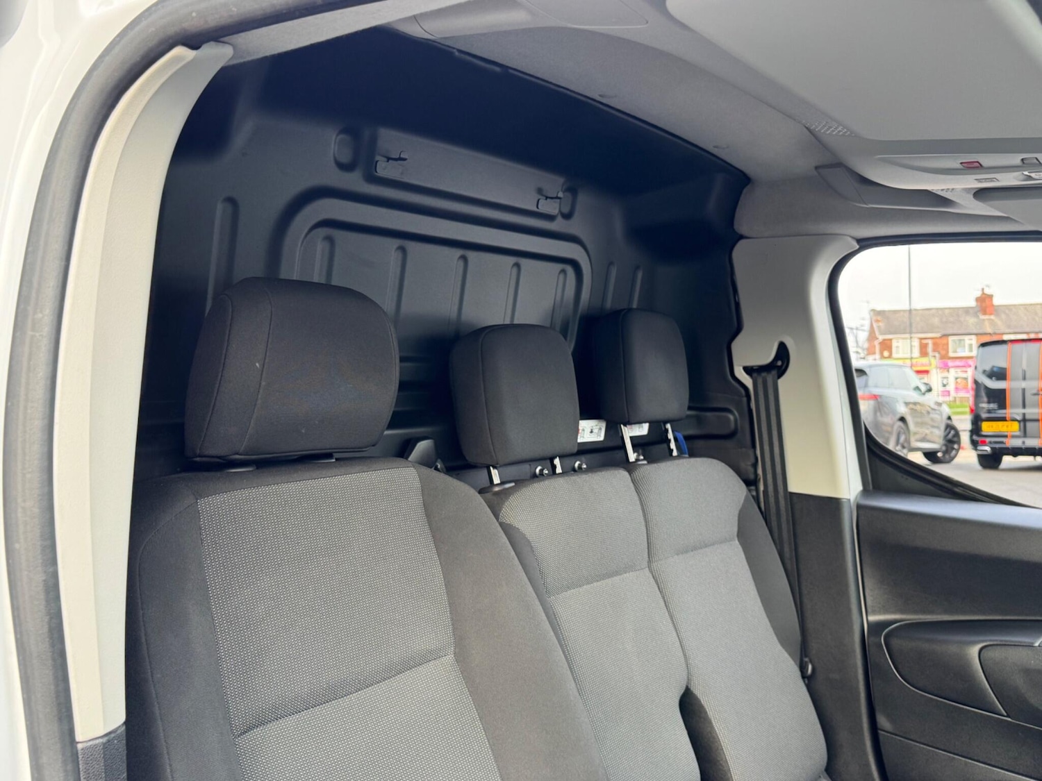 Used Peugeot Partner 2023 for sale - 77969701: Photo 50