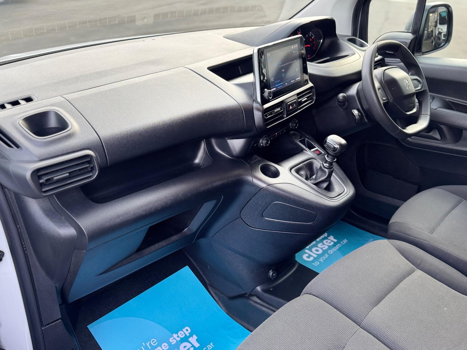 Used Peugeot Partner 2023 for sale - 77969701: Photo 52