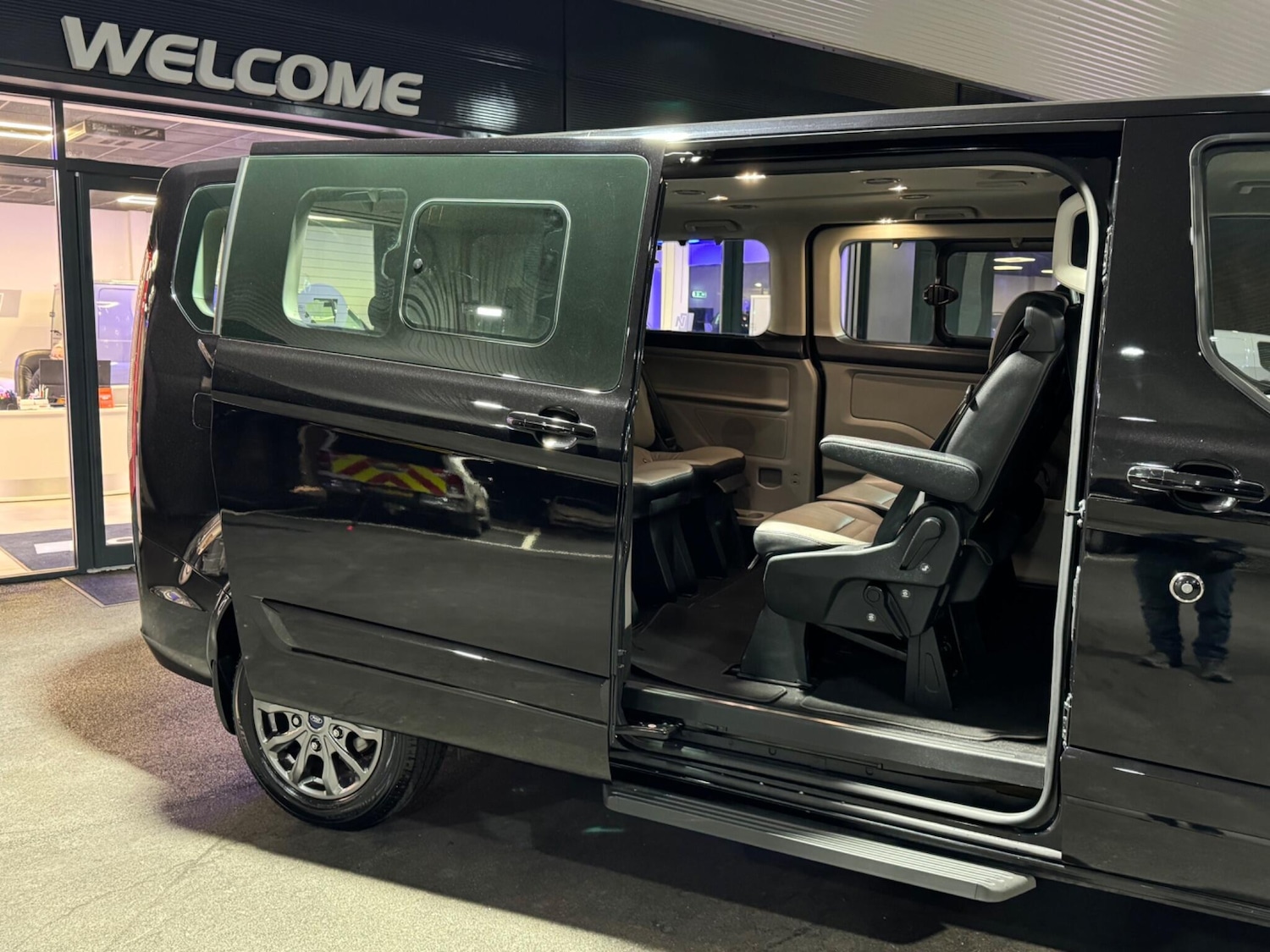 Used Ford Tourneo Custom 2021 for sale - 76457397: Photo 21