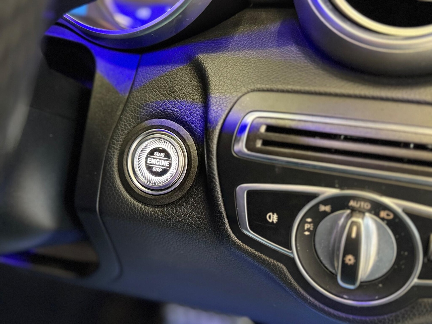 Used Mercedes-Benz C Class 2021 for sale - 78034561: Photo 41