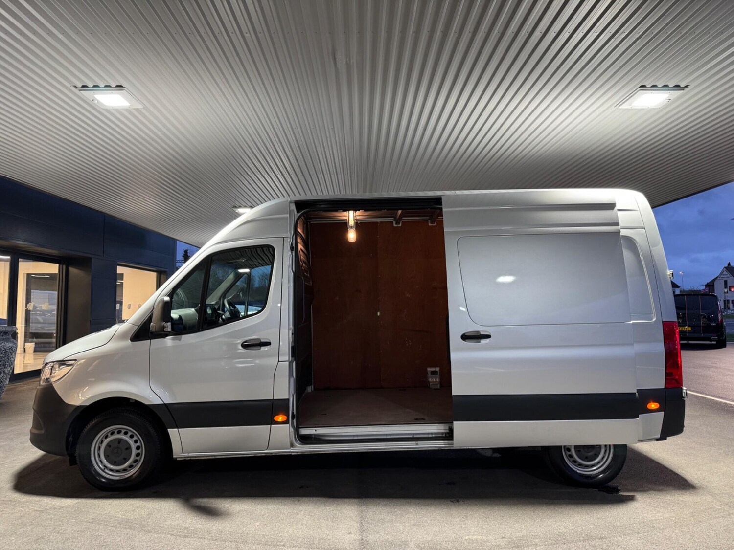 Used Mercedes-Benz Sprinter 2023 for sale - 78019357: Photo 14