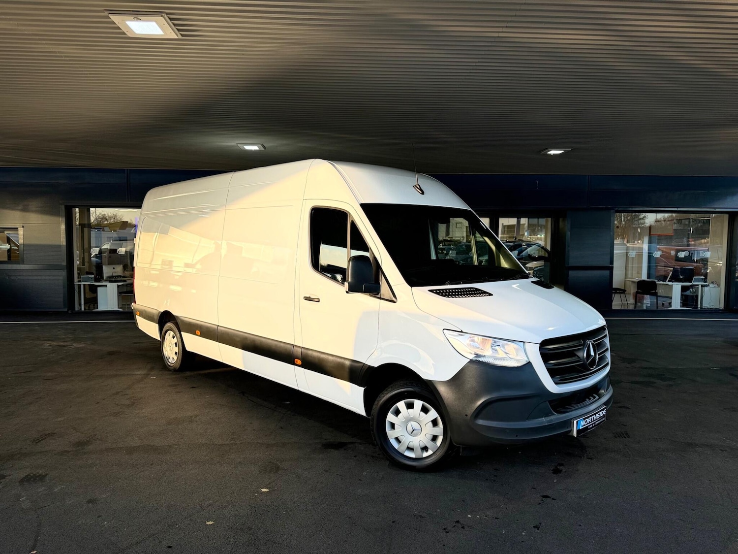 Used Mercedes-Benz Sprinter 2023 for sale - 76801917: Photo 2