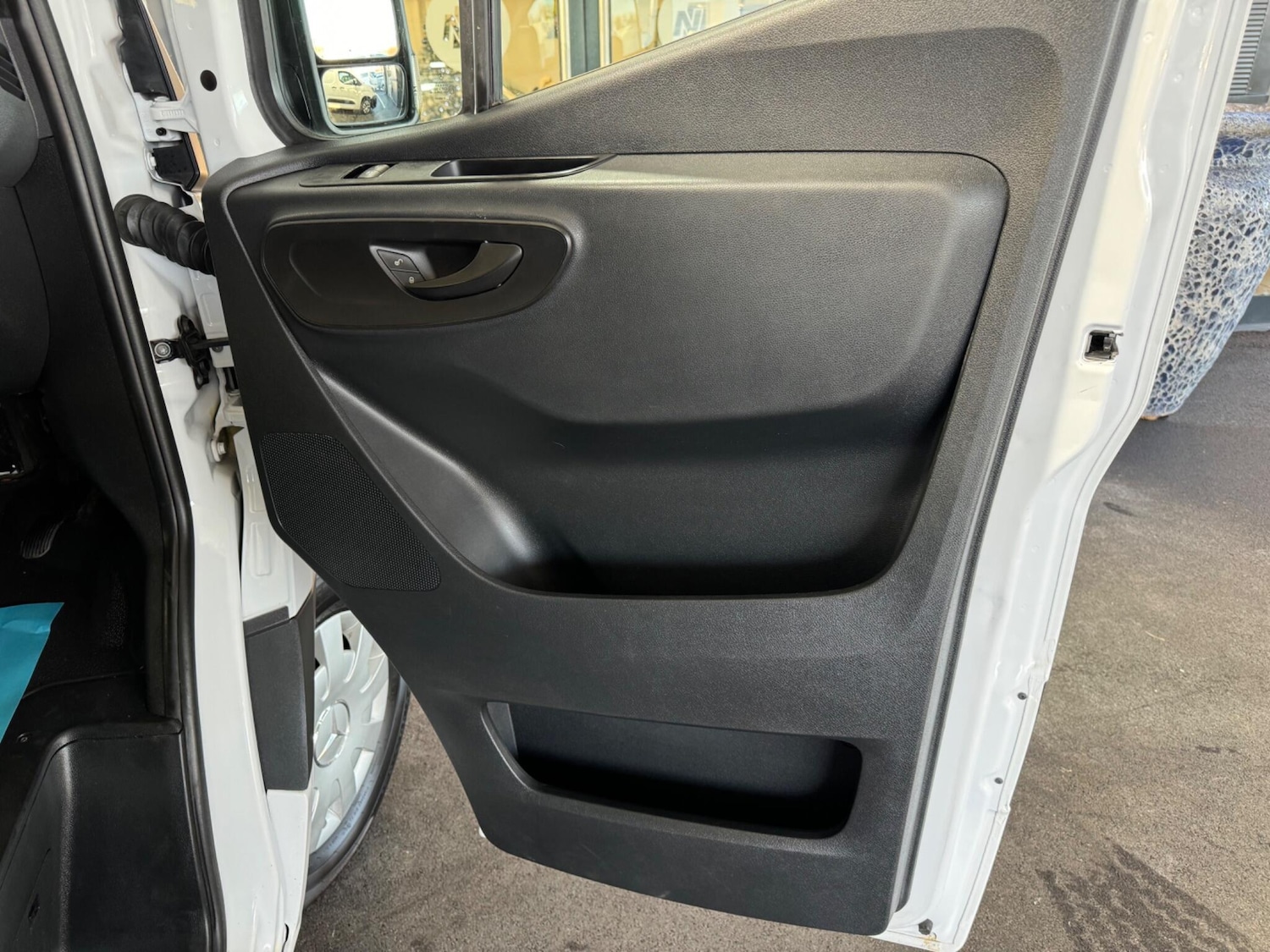 Used Mercedes-Benz Sprinter 2023 for sale - 76801917: Photo 38