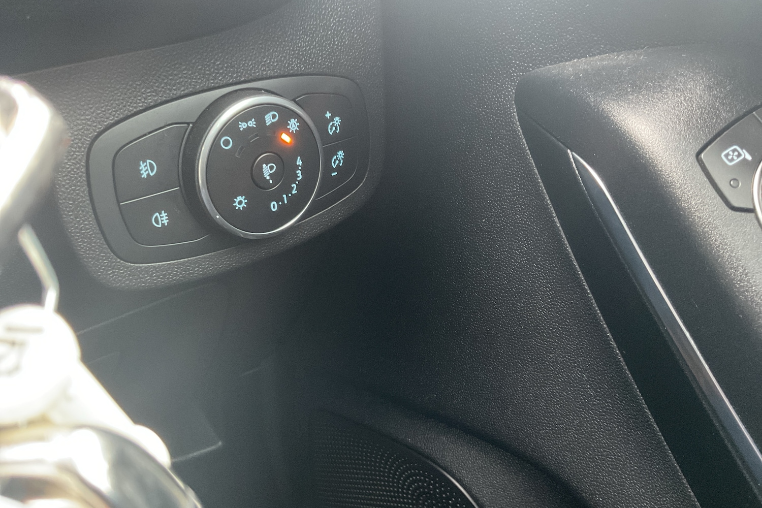 Used Ford Fiesta 2018 for sale - 76251730: Photo 24