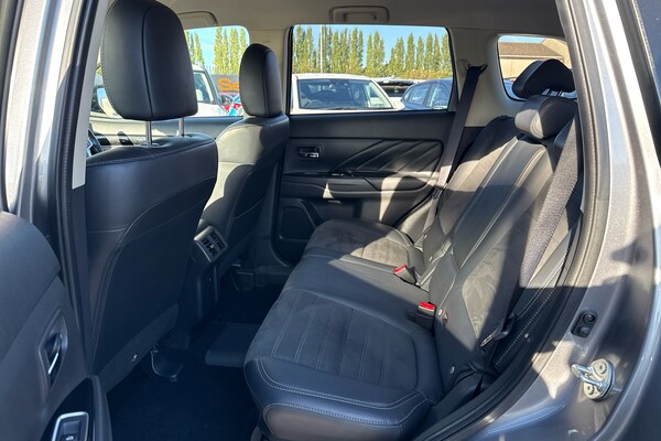 Used Mitsubishi Outlander 2019 for sale - 76312047: Photo 12