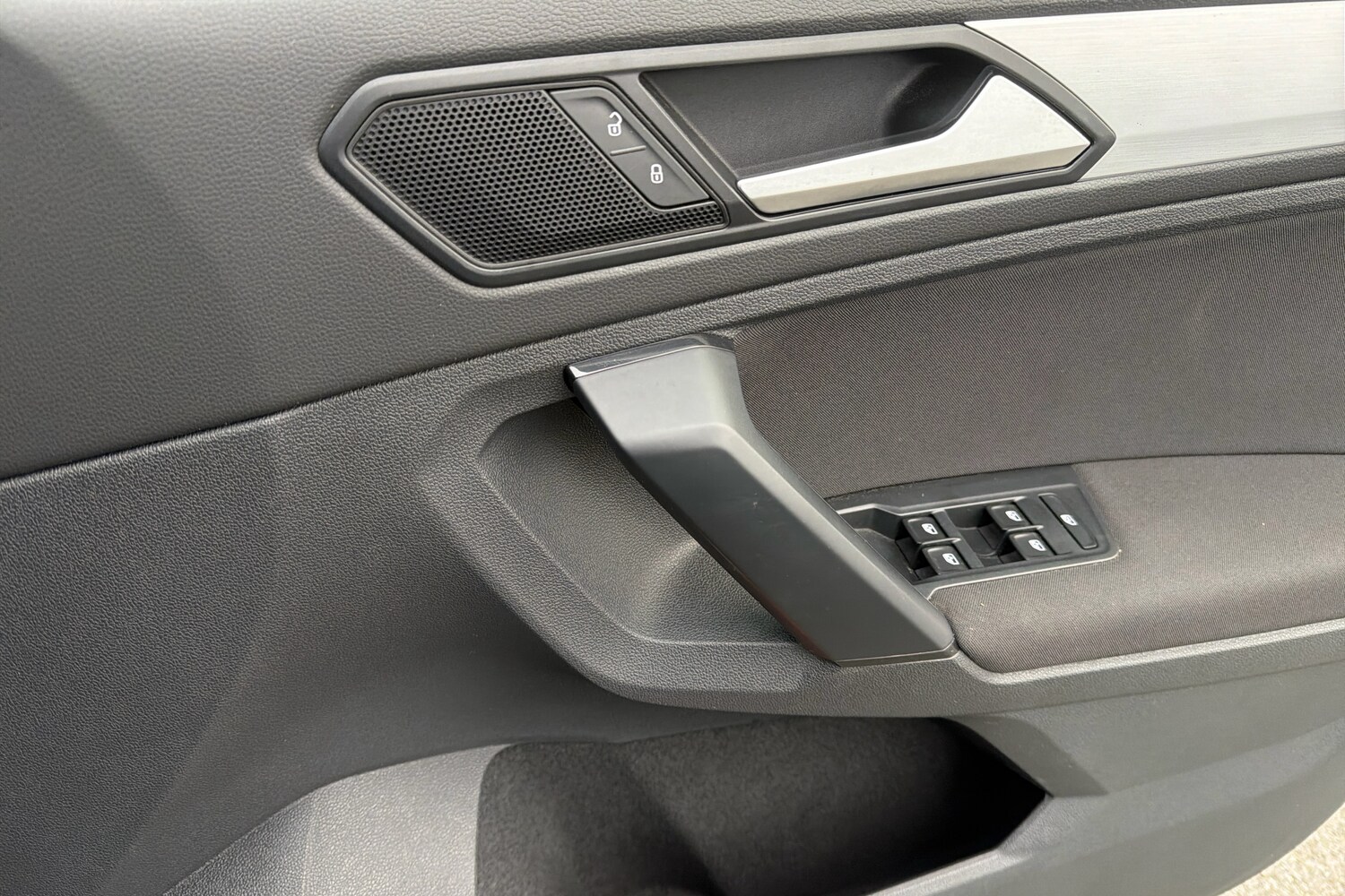 Used Volkswagen Tiguan 2018 for sale - 77010211: Photo 24