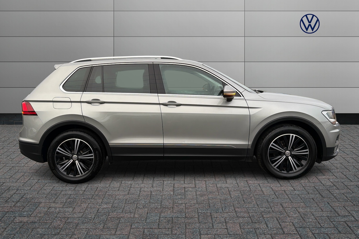 Used Volkswagen Tiguan 2018 for sale - 77010211: Photo 4