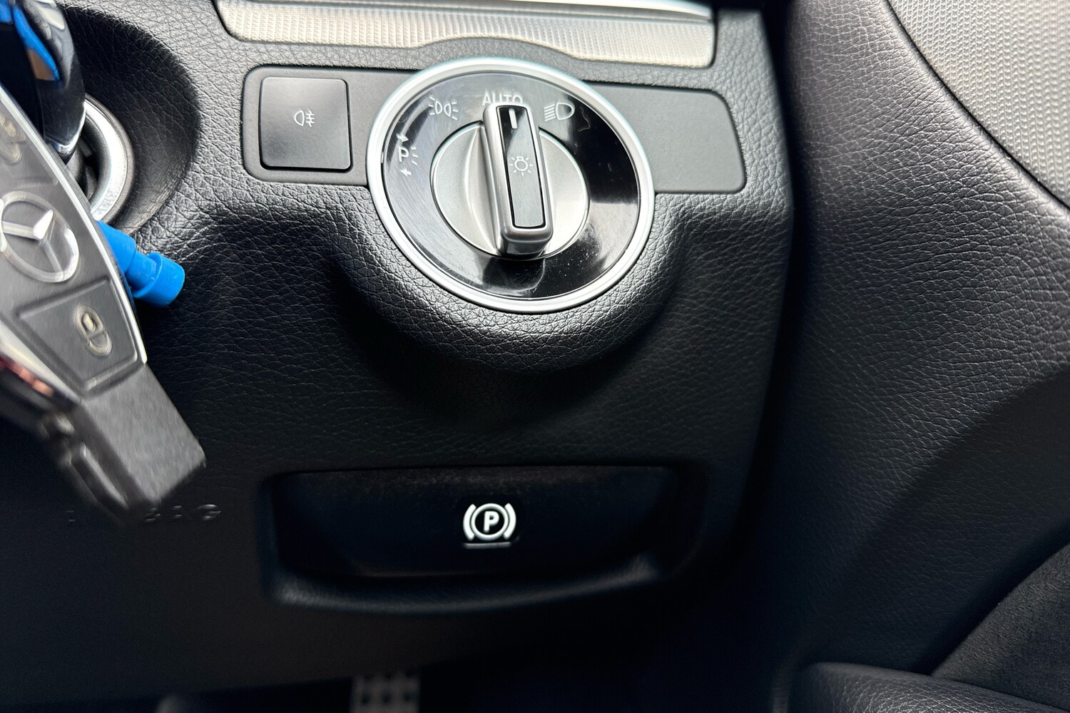 Used Mercedes-Benz E Class 2015 for sale - 76241772: Photo 23