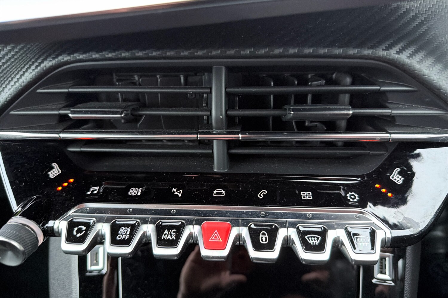 Used Peugeot 2008 2021 for sale - 77018295: Photo 17