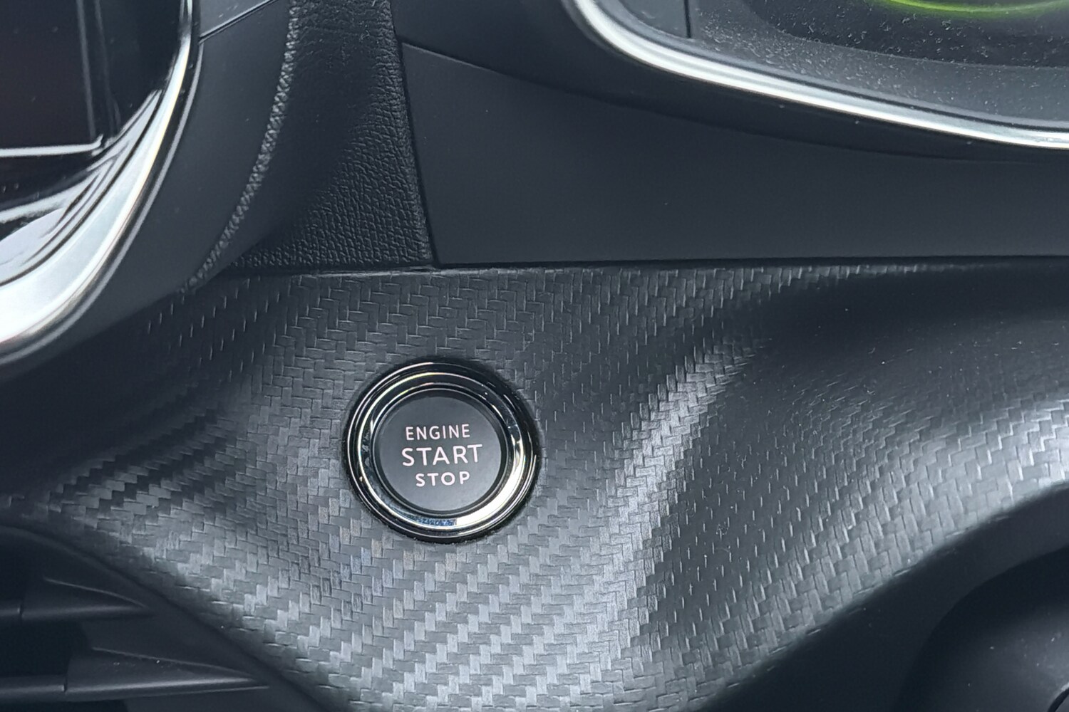 Used Peugeot 2008 2021 for sale - 77018295: Photo 24