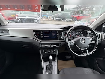 Used Volkswagen Polo 2019 for sale - 76315805: Photo