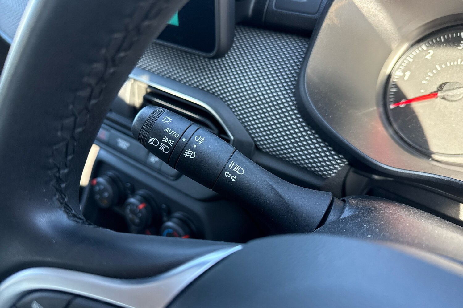 Used Dacia Sandero 2022 for sale - 76074225: Photo 18