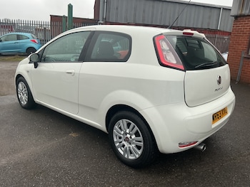 Used Fiat Punto 2014 for sale - 77565781: Photo