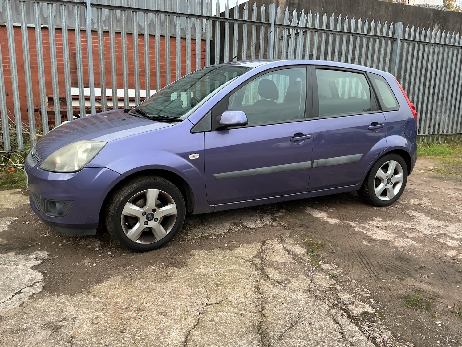 Used Ford Fiesta 2007 for sale - 76534165: Photo 3