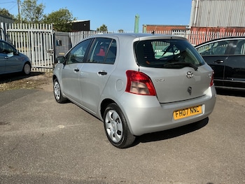 Used Toyota Yaris 2007 for sale - 79571847: Photo