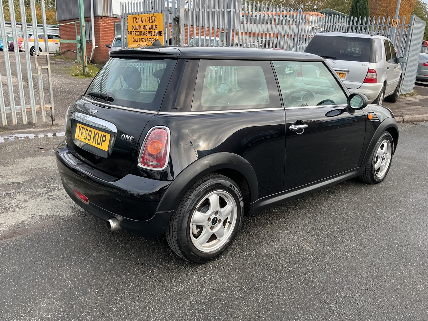 Used MINI Hatch 2010 for sale - 76451993: Photo 6