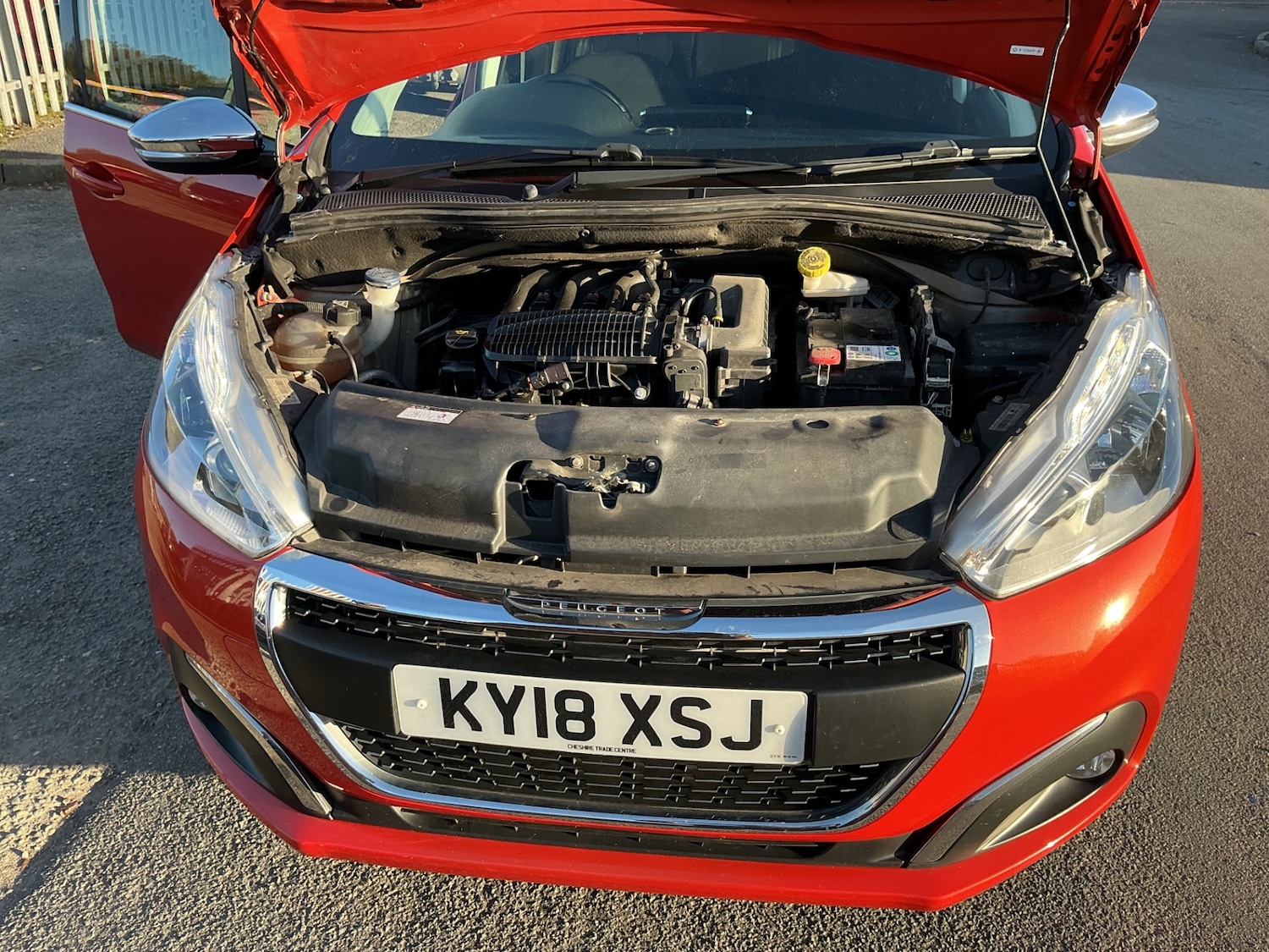 Used Peugeot 208 2018 for sale - 76605380: Photo 12