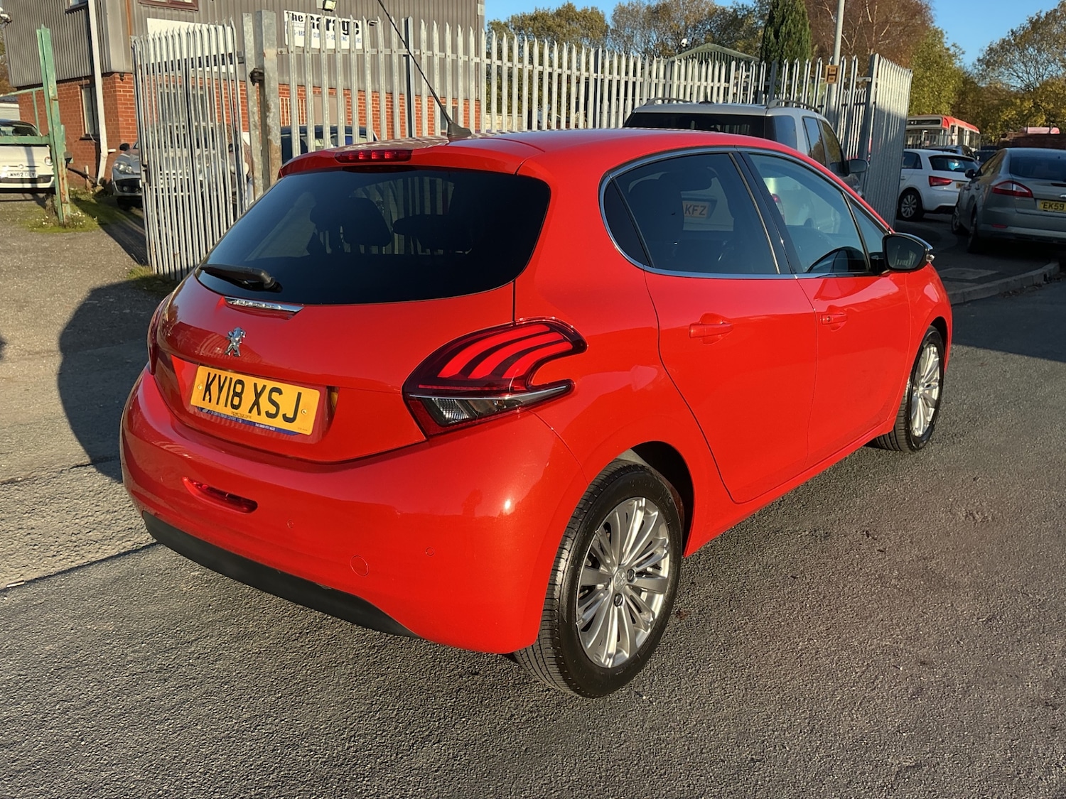 Used Peugeot 208 2018 for sale - 76605380: Photo 6