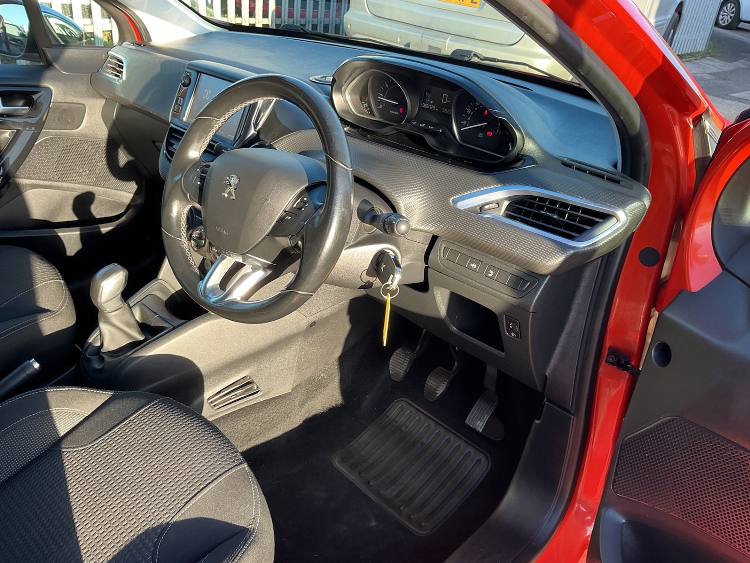 Used Peugeot 208 2018 for sale - 76605380: Photo 7