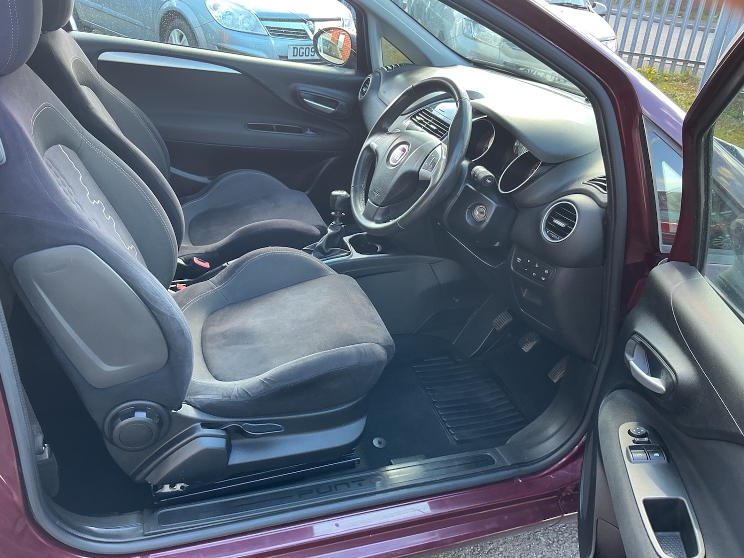 Used Fiat Punto 2013 for sale - 78107305: Photo 7