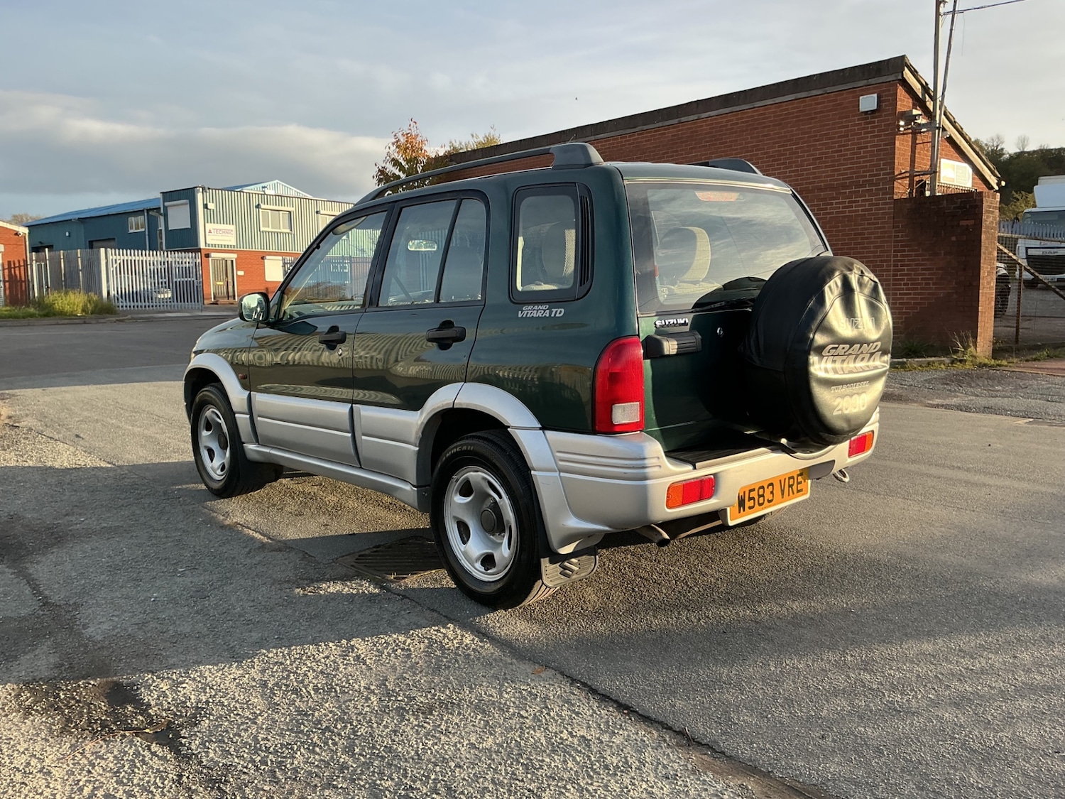 Used Suzuki Grand Vitara 2000 for sale - 76407693: Photo 4