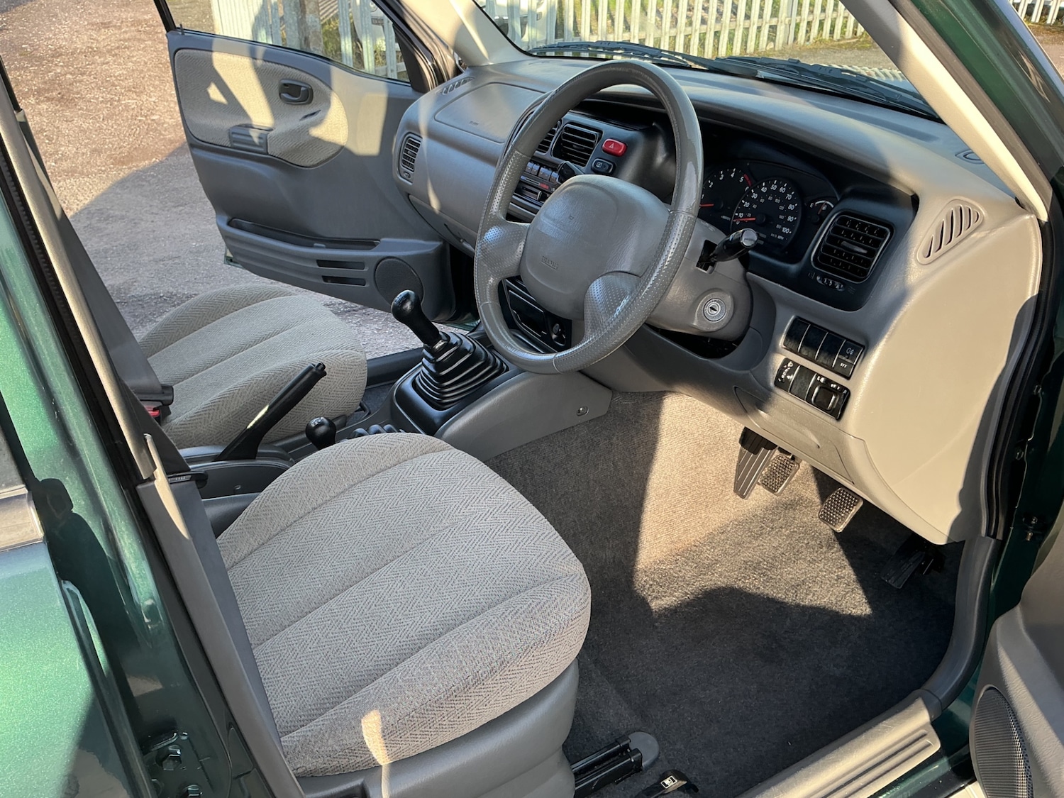 Used Suzuki Grand Vitara 2000 for sale - 76407693: Photo 9