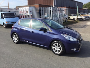 Used Peugeot 208 2014 for sale - 75566733: Photo