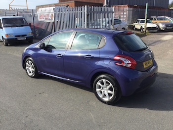 Used Peugeot 208 2014 for sale - 75566733: Photo