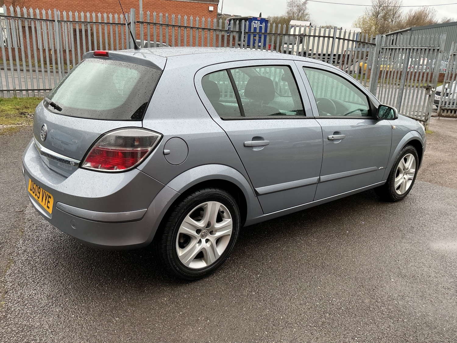 Used Vauxhall Astra 2009 for sale - 77903152: Photo 4