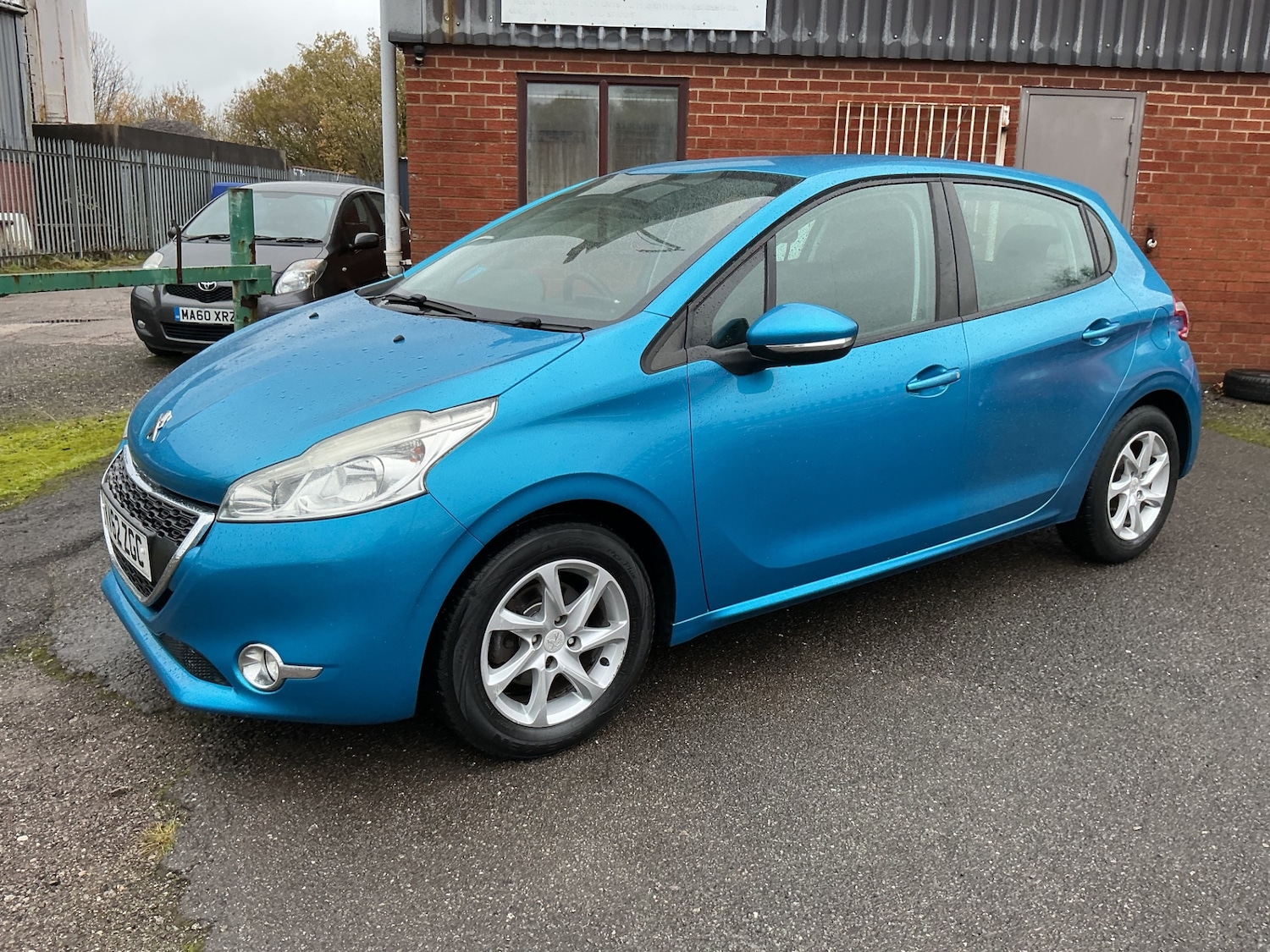 Used Peugeot 208 2012 for sale - 76766598: Photo 3