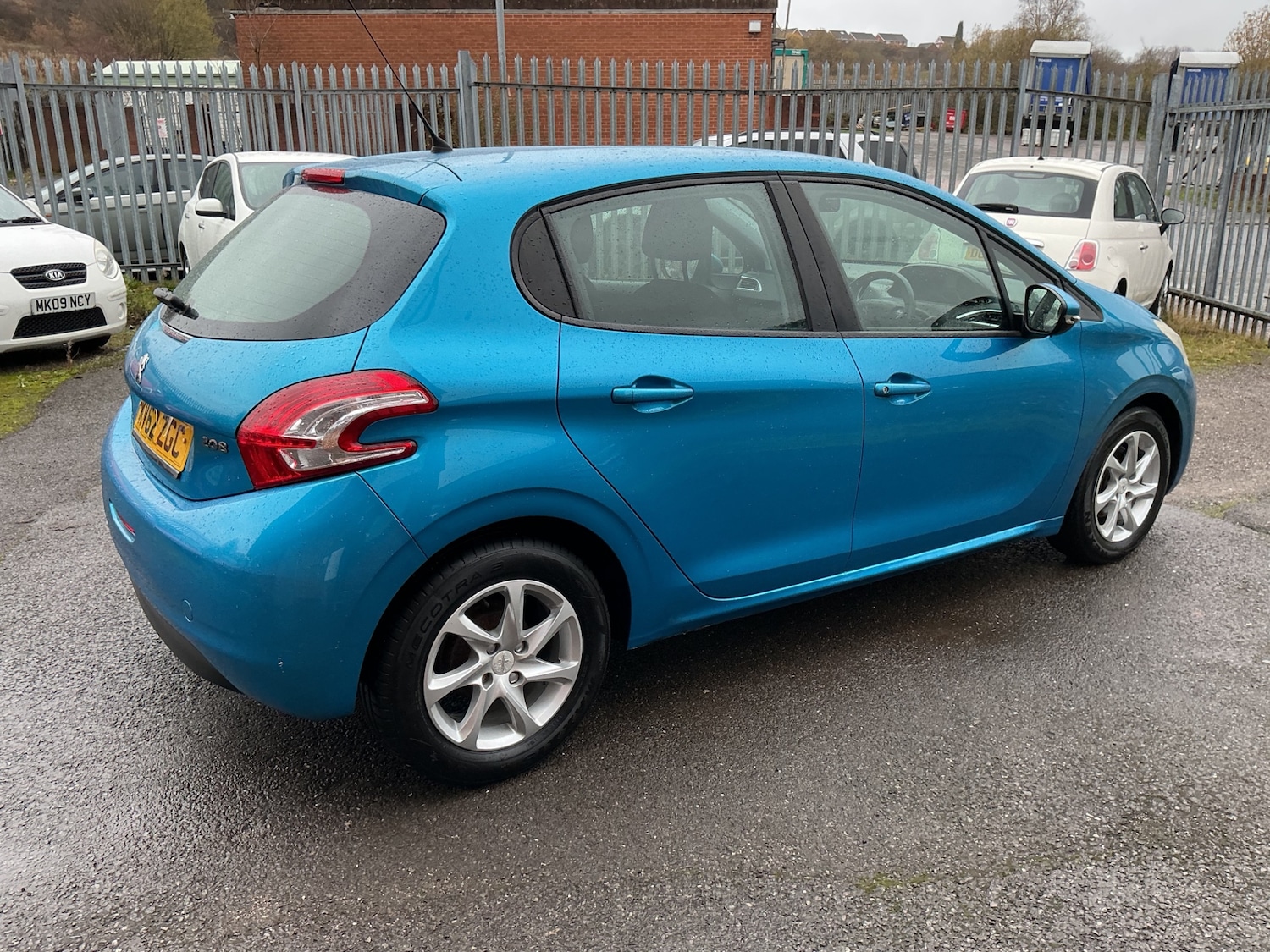 Used Peugeot 208 2012 for sale - 76766598: Photo 6